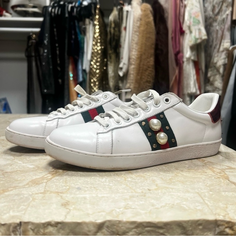Gucci White Leather Sneakers with Green and Red Web and Pearl Accents